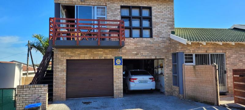 3 Bedroom Property for Sale in Aston Bay Eastern Cape